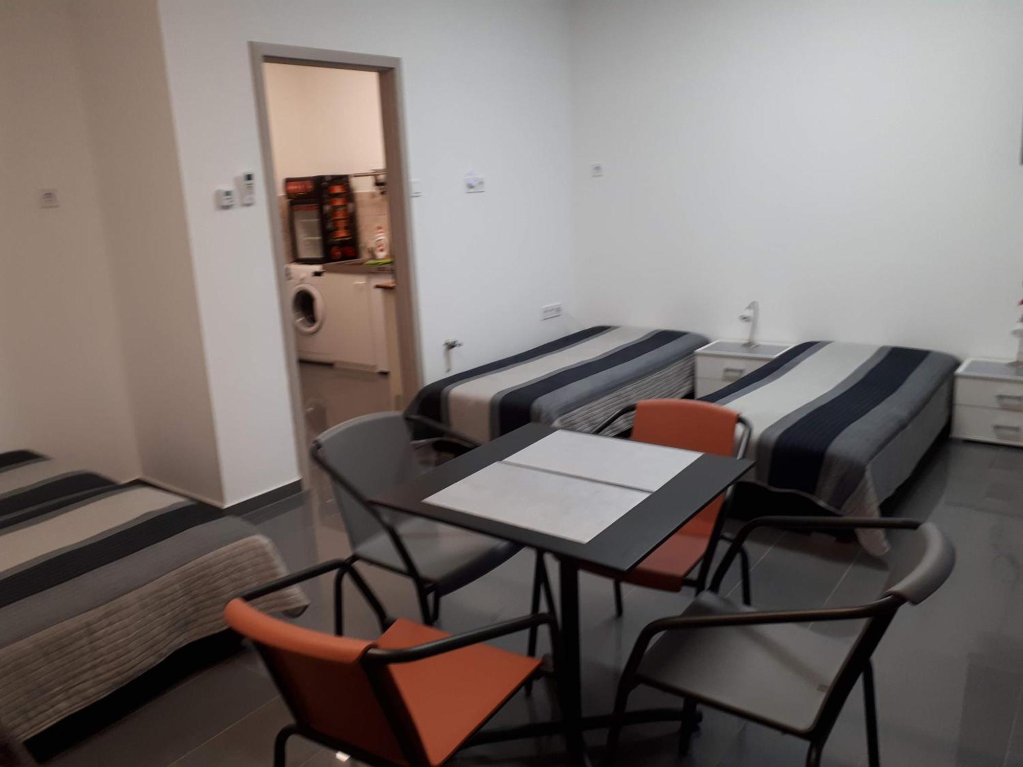 Kertvarosi Apartman Tiszaújváros Exterior foto
