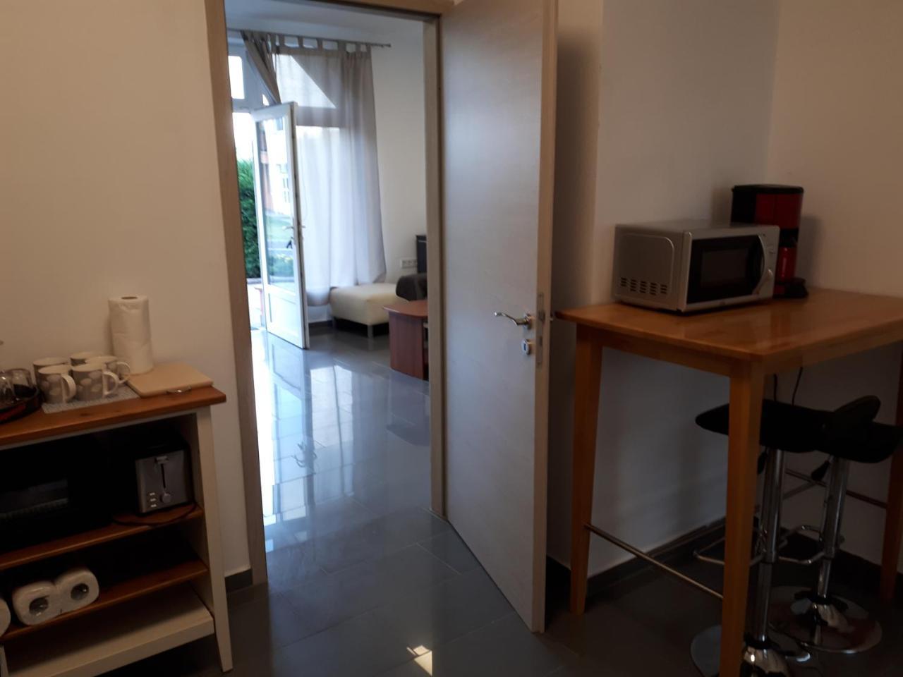 Kertvarosi Apartman Tiszaújváros Exterior foto